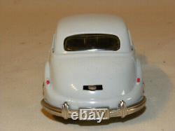 Jouet Ancien En Tole Et Bakelite Voiture Auto Dux Mecanique Bmw 501 Rare Couleur