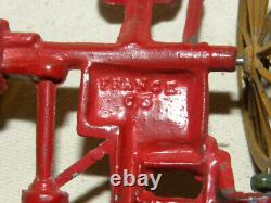 Jouet Ancien Ferme Plomb Creux Attelage Fermier Faucheuse Tiree Par 2 Boeuf Cs