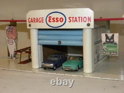 Jouet Ancien Garage Station Service Esso Pour Voiture Miniature Norev Dinky Cij