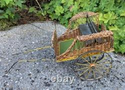 Jouet Cabriolet hippomobile cheval miniature déco poupée taille Parisienne XXème