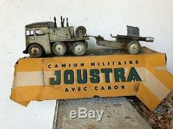 Jouet ancien JOUSTRA camion militaire avec canon et sa boite