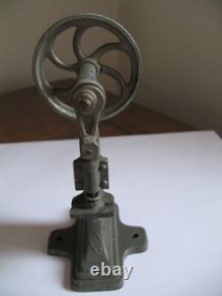 Jouet ancien atelier de machines Usine Picardat / G. Pericaud/ Radiguet Massiot