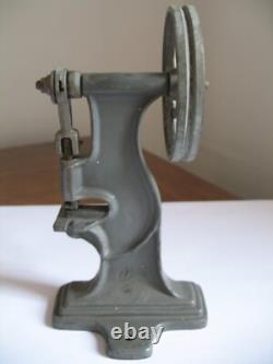 Jouet ancien atelier de machines Usine Picardat / G. Pericaud/ Radiguet Massiot