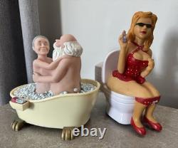 Jouet ancien en plastique drôle d'action vie sexuelle d'un vieux couple