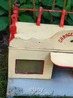 Jouet ancien garage automobile station service En Bois Chez Pierrot