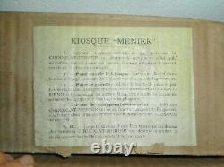 KIOSQUE DISTRIBUTEUR CHOCOLAT MENIER 1930 avec son carton et sa boite