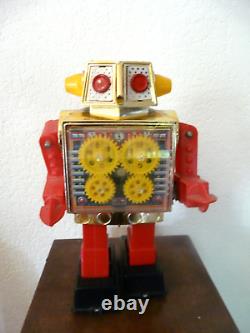 LOT 2 ROBOTS TOLE ET PLASTIQUE-S. H HORIKAWA GEAR-ATTAKING MARTIAN-1960s/1970s