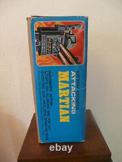 LOT 2 ROBOTS TOLE ET PLASTIQUE-S. H HORIKAWA GEAR-ATTAKING MARTIAN-1960s/1970s