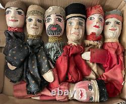 LOT DE MARIONNETTES ANCIENNES A GAINE OU MAIN EN BOIS SCULPTE XIXeme GUIGNOL