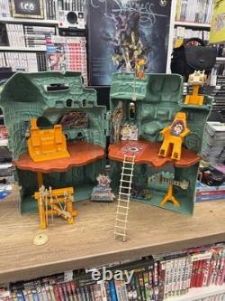 Le chateau Des Ombres Vintage Les Maitres De L Univers Musclor complet 1982