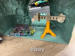 Le chateau Des Ombres Vintage Les Maitres De L Univers Musclor complet 1982