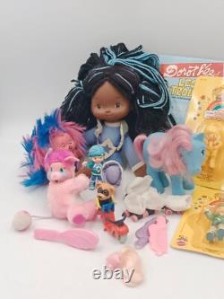 Lot de jouets vintages des années 80 Petit poney Popples Rinbow Brite Fabuland