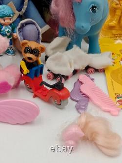 Lot de jouets vintages des années 80 Petit poney Popples Rinbow Brite Fabuland
