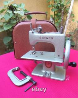 Machine à coudre SINGER pour enfant Fonctionne avec sacoche- vintage