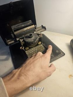 Machine à écrire ancienne enfant Günthermann Junior Modell 3 Germany USA vintage