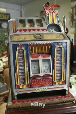 Machine à sous COMET année 30, parfait état de fonctionnement, forain, casino