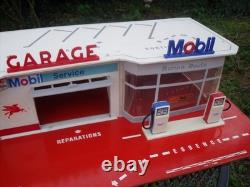 Magnifique Garage Mobil Jouets Depreux 1970 Vroom