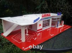 Magnifique Garage Mobil Jouets Depreux 1970 Vroom