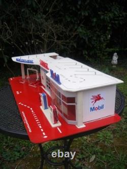 Magnifique Garage Mobil Jouets Depreux 1970 Vroom