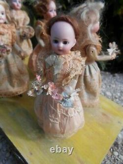 Magnifique jouet à tirer poupées mignonnettes époque fin XIXème RARE
