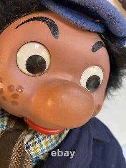 Marionnette ventriloque de professionnel dans panier Charlem