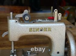 PETITE MACHINE à COUDRE SINGER JOUET ANCIEN+MALETTE+NOTICE ET ACCESSOIRS