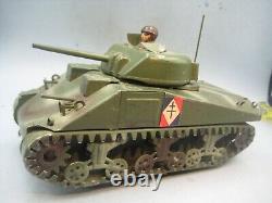 POLICHINELLE TOLE SANS MOTEUR REF 4802B RARE CHAR SHERMAN AU 1/32ème LOT 3