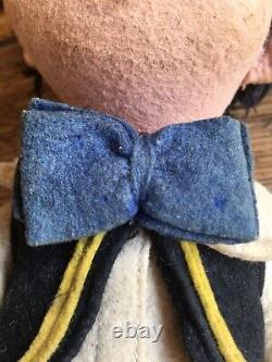 Peluche Pinocchio en tissus ancienne vers 1920/30 Walt Disney, sorti de grenier