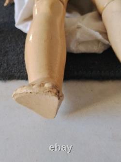 Poupée antique Heubach Koppelsdorf 250-4 tête en biscuit Allemagne 60 cm