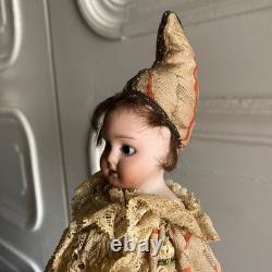 Poupée musicale Germany sur tige tête en porcelaine M3749