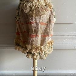 Poupée musicale Germany sur tige tête en porcelaine M3749