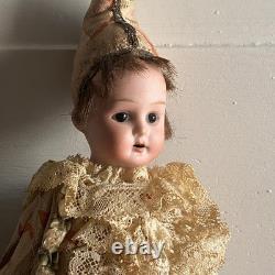 Poupée musicale Germany sur tige tête en porcelaine M3749