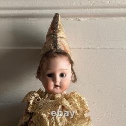 Poupée musicale Germany sur tige tête en porcelaine M3749