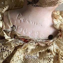 Poupée musicale Germany sur tige tête en porcelaine M3749