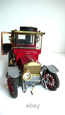 RARE COUPÉ DE VILLE (TÔLE-CUIR -LAITON-VERRE) Lg 30 cm À RESTAURER (PNEUS)