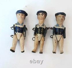 Radiguet 3 MARINS en bois articulés. Pour bateau jouet 4,5 cm Vers 1890