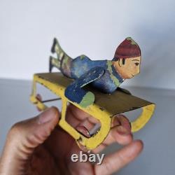 Rare JOUET ANCIEN 1930 LUGE tole peinte 11 cm sur roulettes ski, sport d'hiver