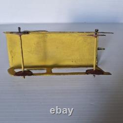 Rare JOUET ANCIEN 1930 LUGE tole peinte 11 cm sur roulettes ski, sport d'hiver