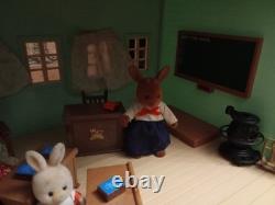 Rare Les Petits Malins-malinville-l'ecole-bandai-1986-+mobilier+5 Figurine. Boite