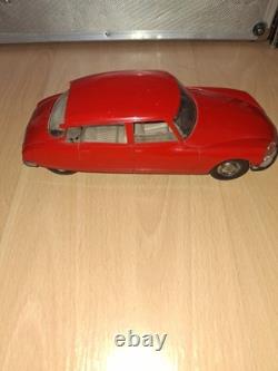 Rare Slj Citroen Ds 21 Rouge En Bel Etat ID Joustra Jouet Ancien 70
