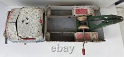 Rare camion dépanneuse Wyandotte jouet ancien tôle fer blanc style Triang Tonka