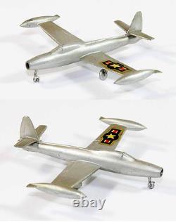 SOLIDO avion THUNDER JET / jouet ancien