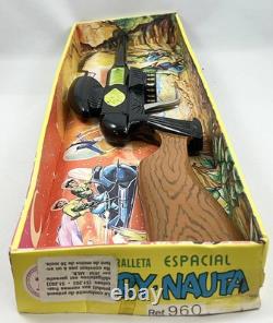 Space Gun Jouet à Etincelles Pery-Nauta Laser Rifle (Barval Ref. 960)