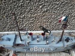 Superbe Et Rare Bateau Boat Bing Canoniere A Eperon En Tole 55 CM