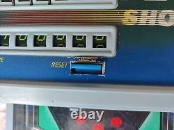 Tomy Astro Shooter Vintage Fonctionne Bien Avec Pieds AC Et Panneau Singapour