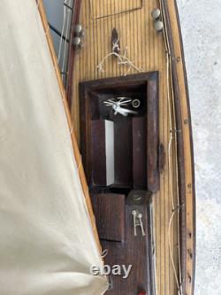 Très Grand Voilier Vogu'enmer Nova Gil Jouet Ancien