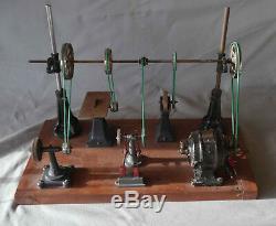 Très rare jouet ancien petit atelier de machines-outils Péricaud