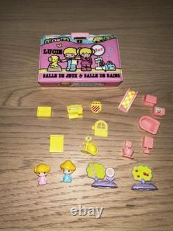 Vintage Playset LUCIE VILLAGE Salle De Jeux Salle De Bains Koeda Chan + Meubles