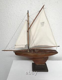Voilier De Bassin Nova N°4 Type 80/8 Série Luxe Acajou Yacht De Collection Canot